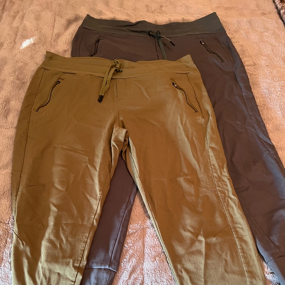 Women’s Swiss Alps Hiking pants- size XL